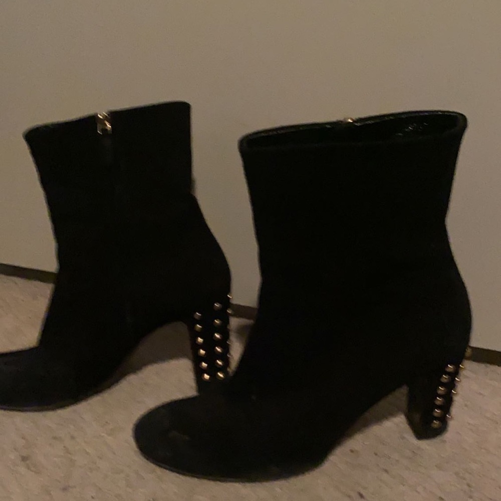 Authentic Gucci suede booties